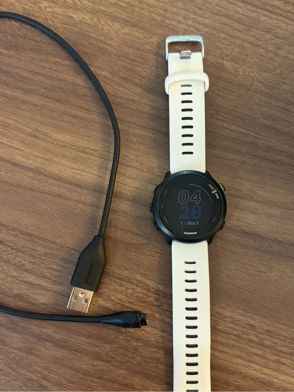 garmin Black Case White Band GPS Sports Smartwatch